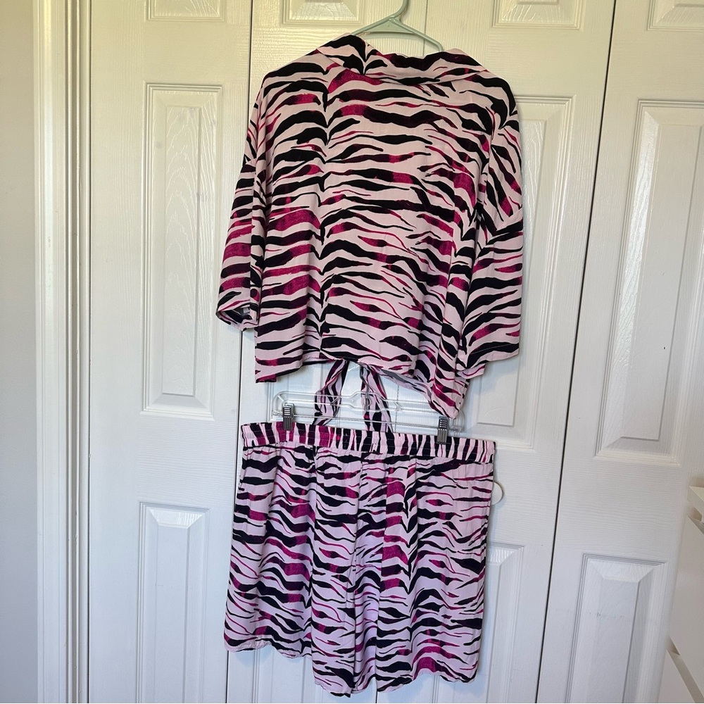 Eloquii Pink & Black Zebra Print 2-Piece Short set Size 18 (PlusSize) - Picture 2 of 7